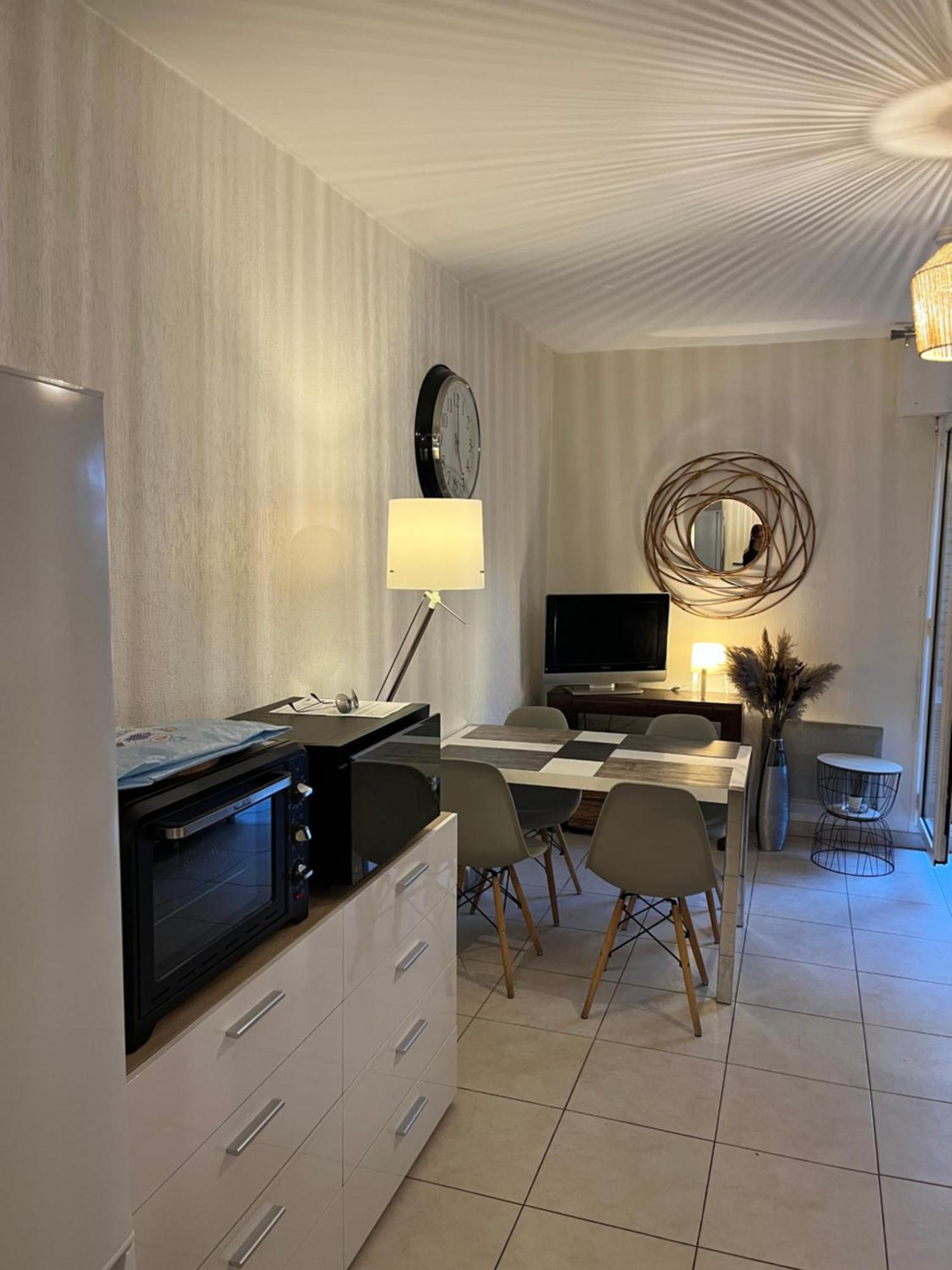 Appartement T2 Avec Terrasse Centre Ville D'Aix En Provence Αιξ-αν-Προβάνς Εξωτερικό φωτογραφία